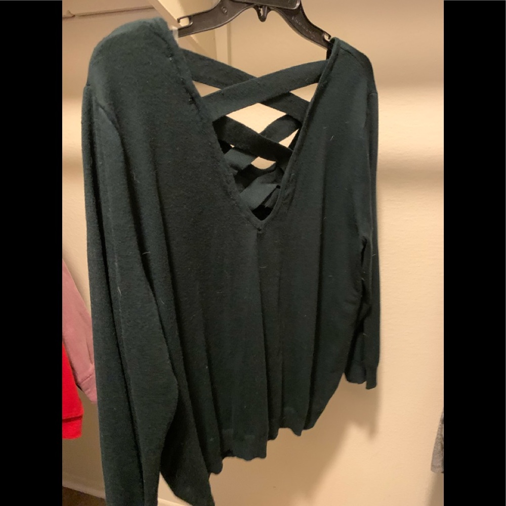 Love Ellie Mia Black forest green pull over sweater-bought through Stitch Fix